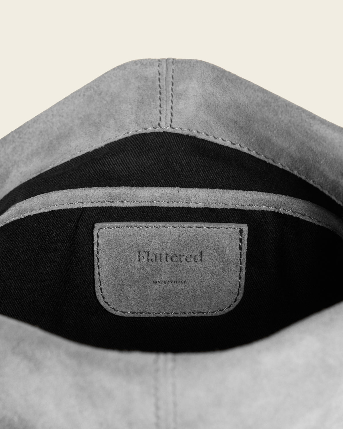 Clay Clutch Suede Grey
