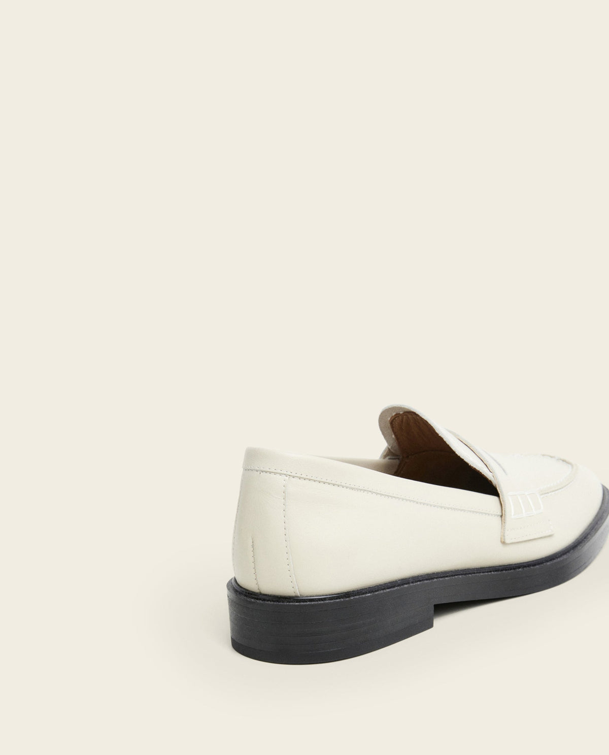 Sara Leather Creme